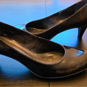 Nine West Black Patent Round-Toe Heels
